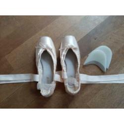 Spitzen merk Bloch (mt. 38 / 5) - Balletschoenen
