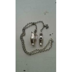 Antiek oud ... zilveren , jassaron ketting + breipen doppen