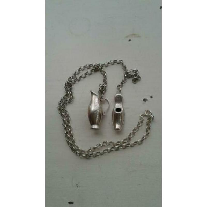Antiek oud ... zilveren , jassaron ketting + breipen doppen