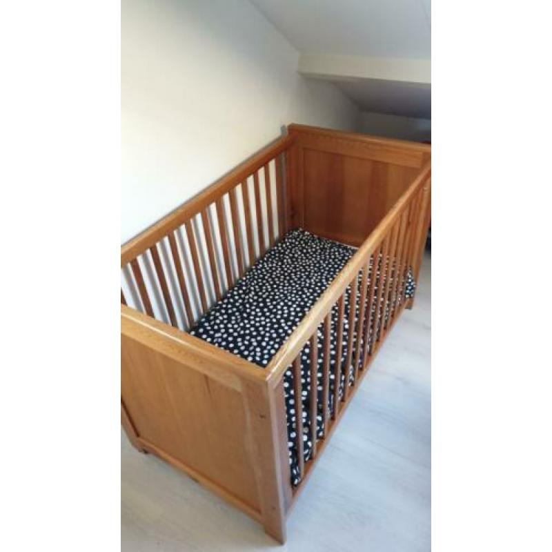 Houten ledikant