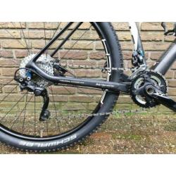 Bulls Black Adder // FULL CARBON // 29 inch