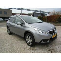 Peugeot 2008 1.2vti allure NAVI panoramadak 56000 km