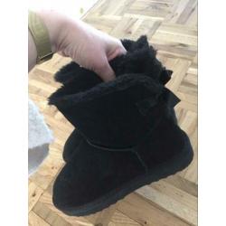 Uggs look a like 38