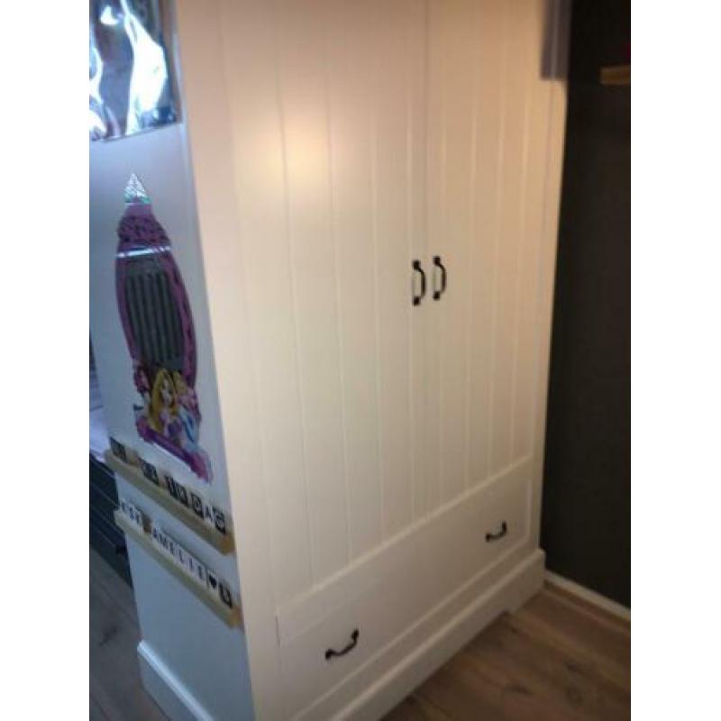Kinderen kledingkast en commode (wit)