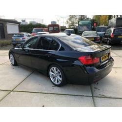BMW 3-serie 320d EfficientDynamics Edition Business M Pakket