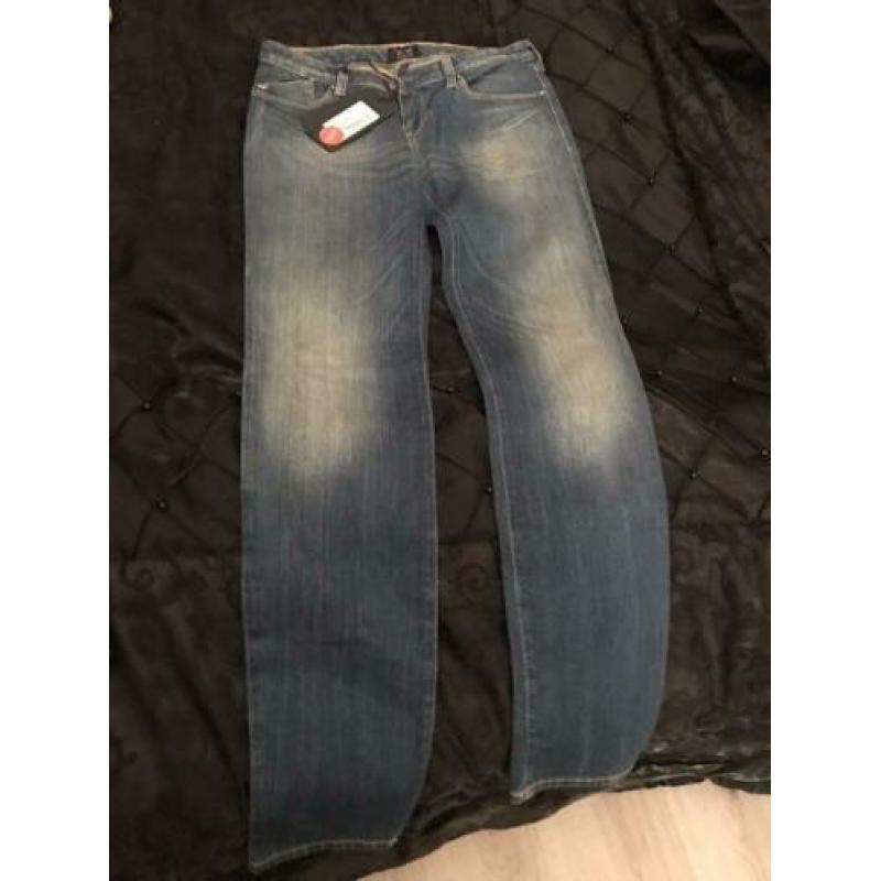 Armani jeans maat 27