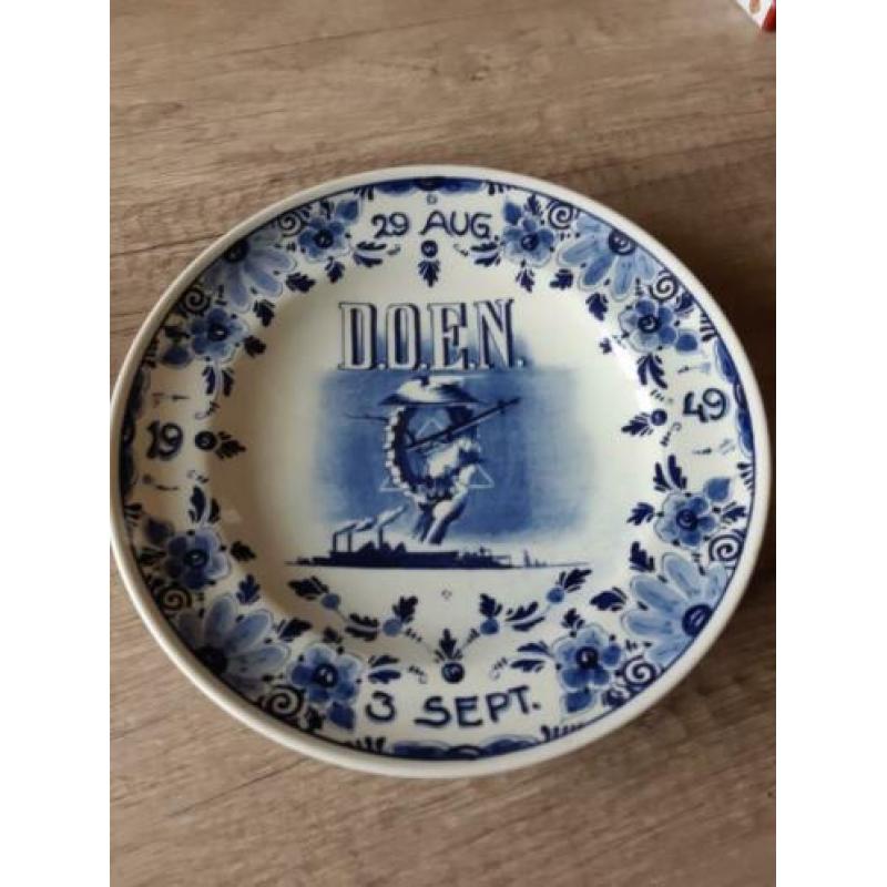 Delfts Blauw Holland bord D.O.E.N.. K