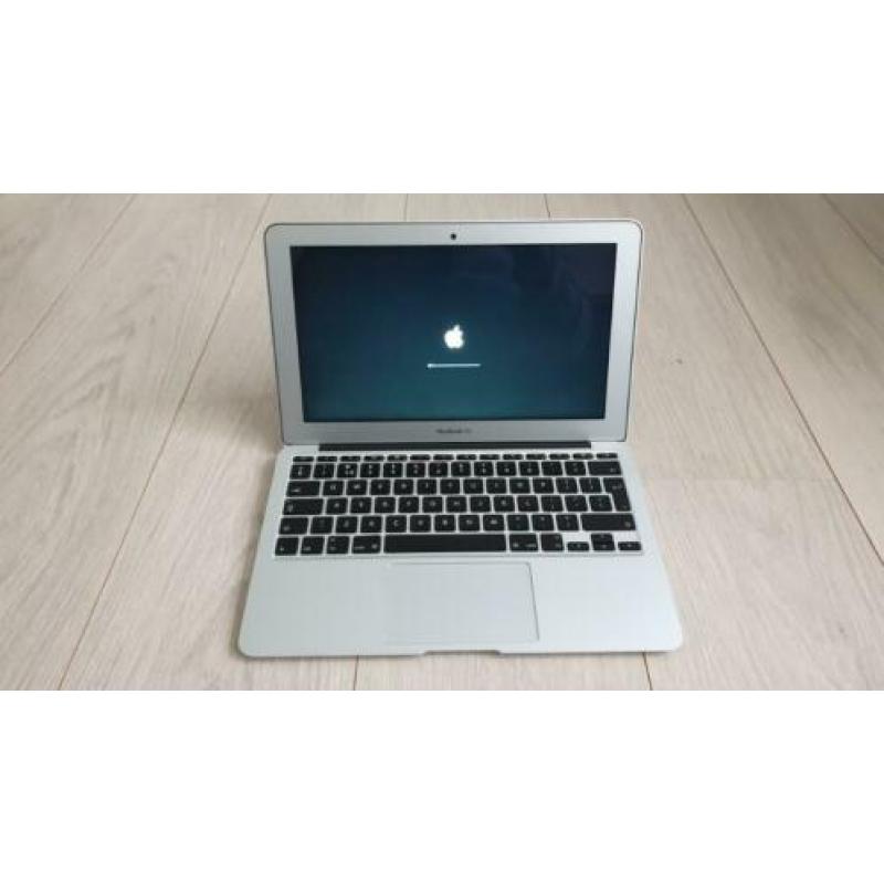 MacBook Air 11" i5 4GB 121GB Opslag Early 2014