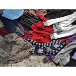 Kleding ca. 80 st. ook merken, vesten, truien, jassen, shirt