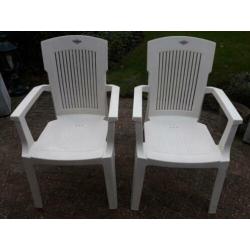 Tuinstoelen (2x)