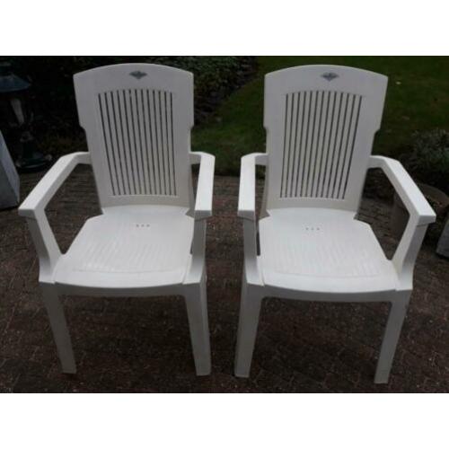Tuinstoelen (2x)