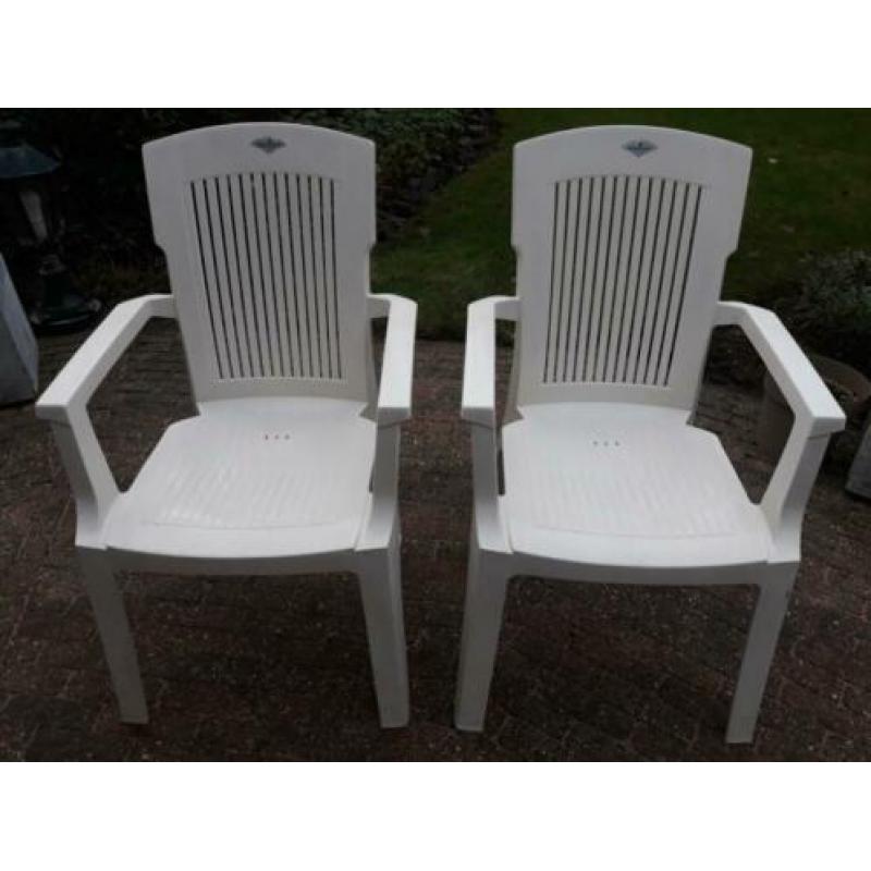 Tuinstoelen (2x)