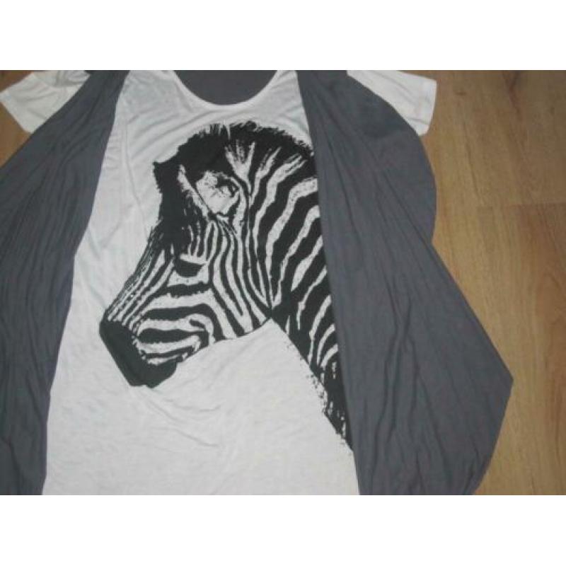 Top / tuniek maat xxl met vaste vest zgan