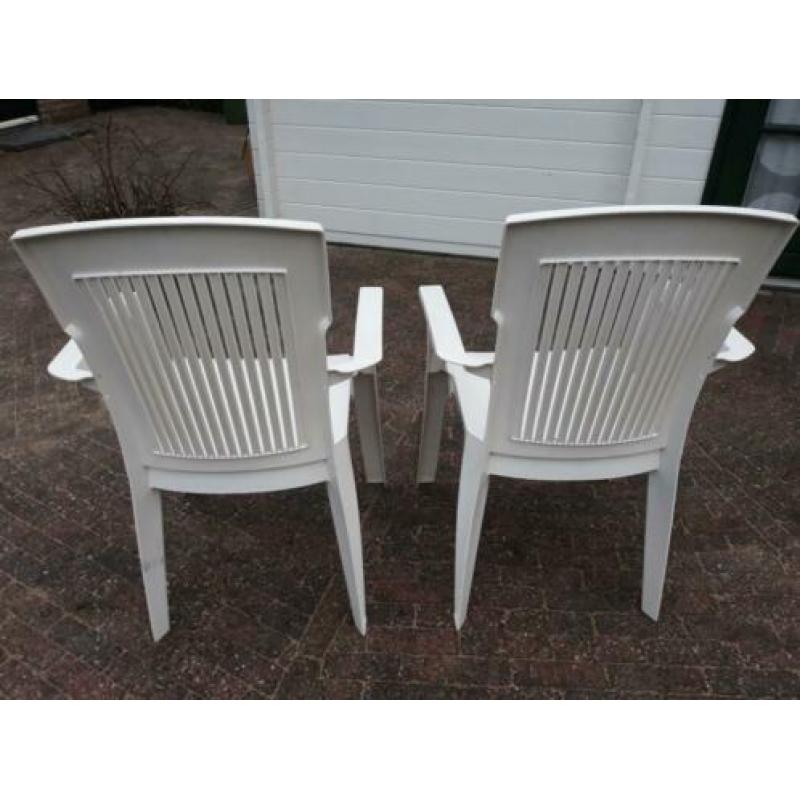 Tuinstoelen (2x)