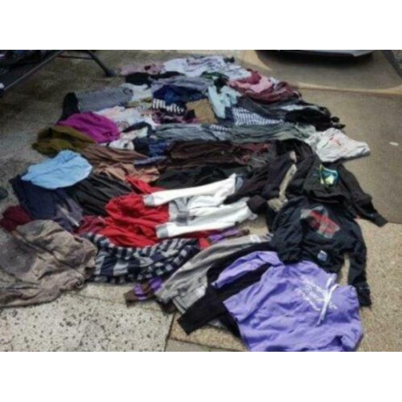 Kleding ca. 80 st. ook merken, vesten, truien, jassen, shirt