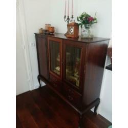 Buffetkast / antiek dressoir/ wandkast