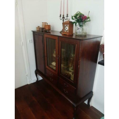 Buffetkast / antiek dressoir/ wandkast