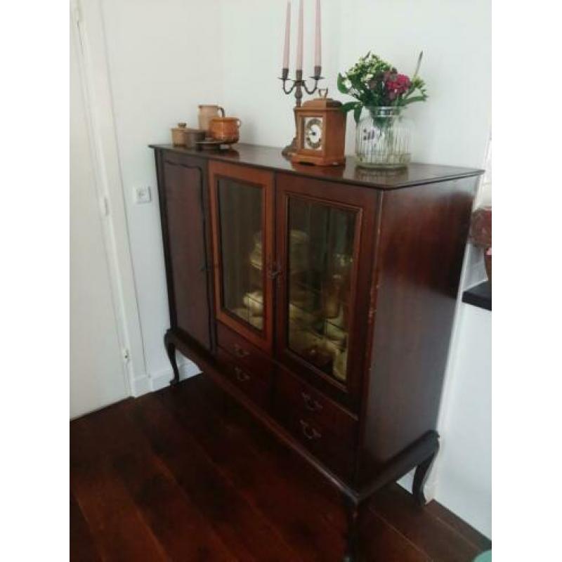 Buffetkast / antiek dressoir/ wandkast