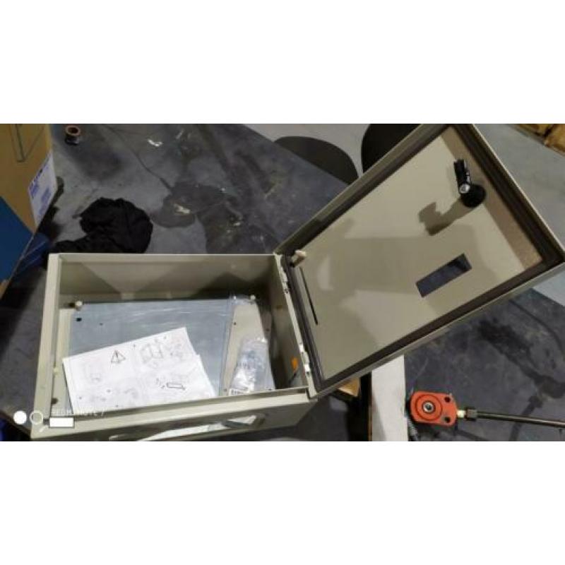 Schneider electric Sarel Spacial Electrokast 4st. 30