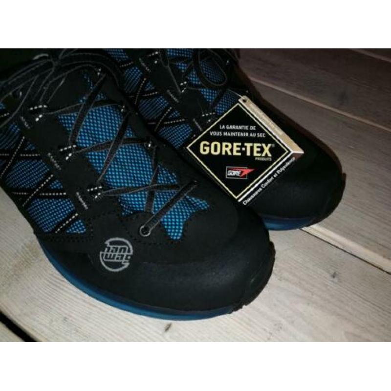 Nieuwe Hanwag wandelschoenen, maat 43.