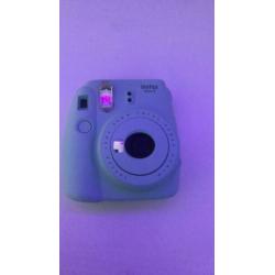 Een mooie licht blauw instax mini 9