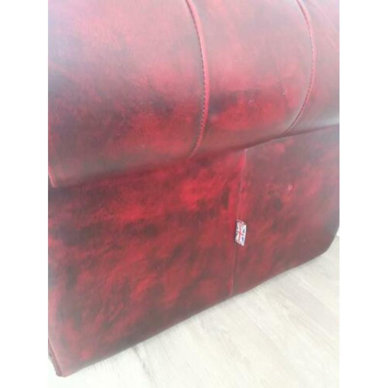 Chesterfield Bank (Oxblood rood)