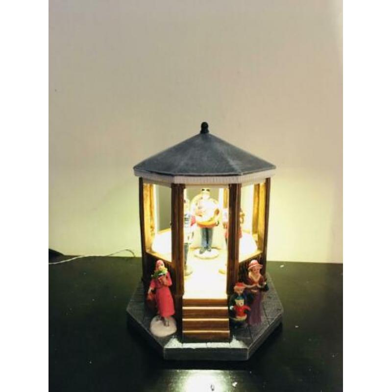 Intratuin prieeltje met licht voor in het kerstdorp