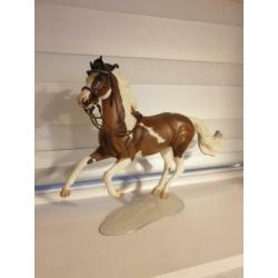 Breyer show jumper met hoofdstel