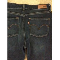 Dames Levi’s broek 27/32