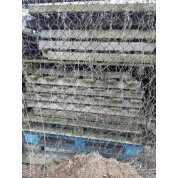Gratis KACHELHOUT en 50 à 75 gebruikte PALLETS op te halen