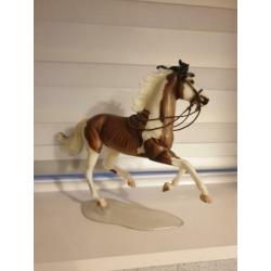 Breyer show jumper met hoofdstel