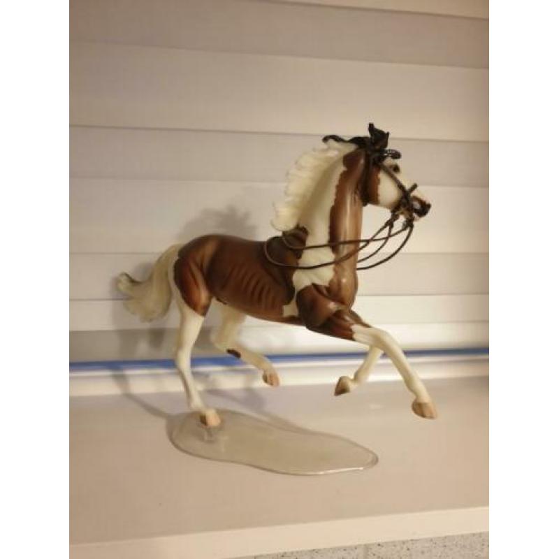 Breyer show jumper met hoofdstel