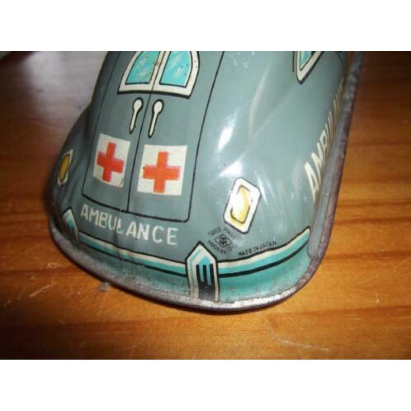 blikken ambulance van trade mark modern toys made in japan