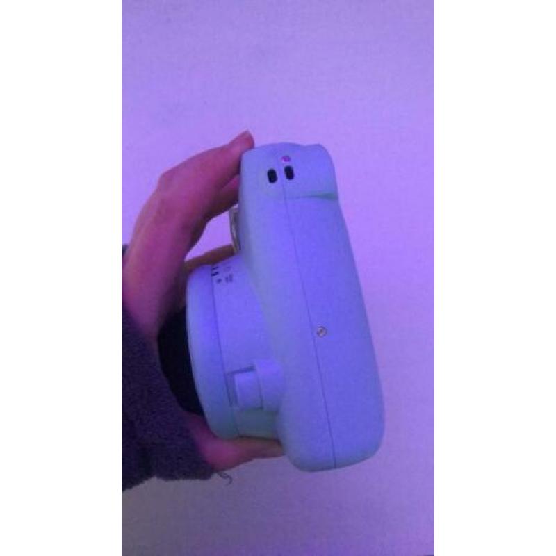 Een mooie licht blauw instax mini 9