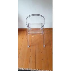 Te koop 6 polycarbonaat stoelen