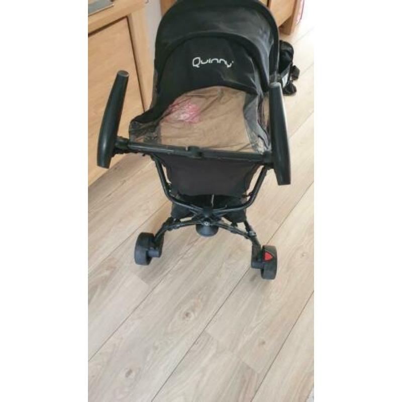 Quinny zapp buggy zwart, met adapters, tas en regenhoes