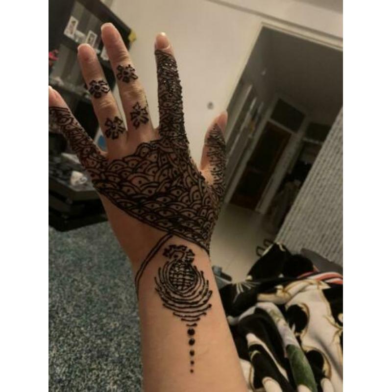 Henna for every event.