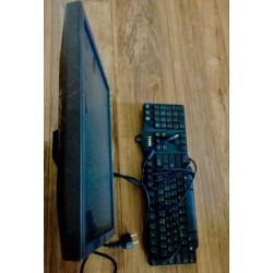 Pc scherm LCD Dell 16 inch & type bord