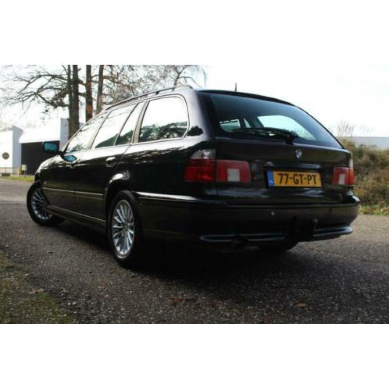 BMW 5-serie Touring 530i Executive 231pk AUT Leder Navi NAP