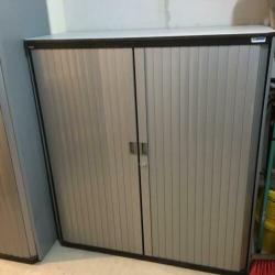 Archiefkast roldeurkast garagekast hoog 136 breed 125 gispen