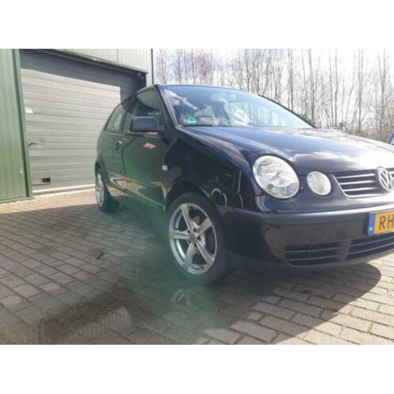 Zeer mooie Volkswagen Polo 1.2 2002 Zwart