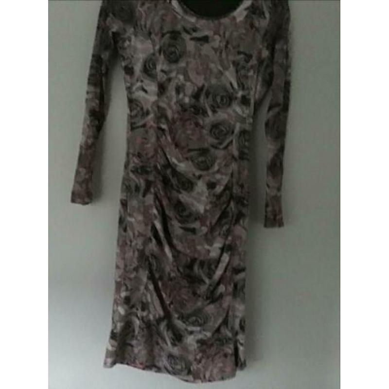 Te Koop COLLEGE STYLE vest, jurk en 2 rokken maat M