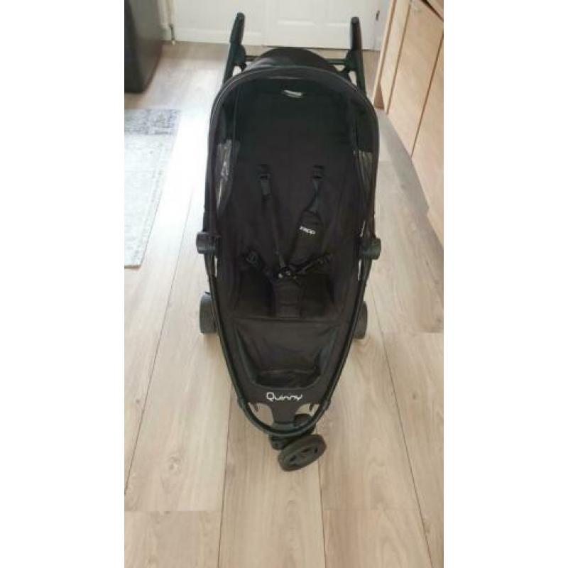 Quinny zapp buggy zwart, met adapters, tas en regenhoes