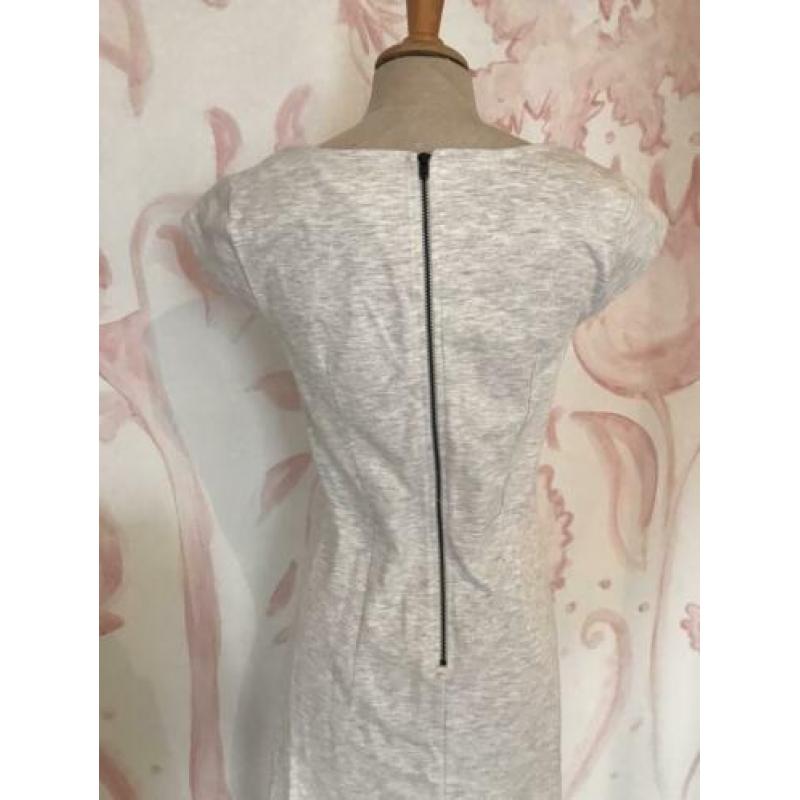 French Connection lichtgrijze jersey jurk mt 36
