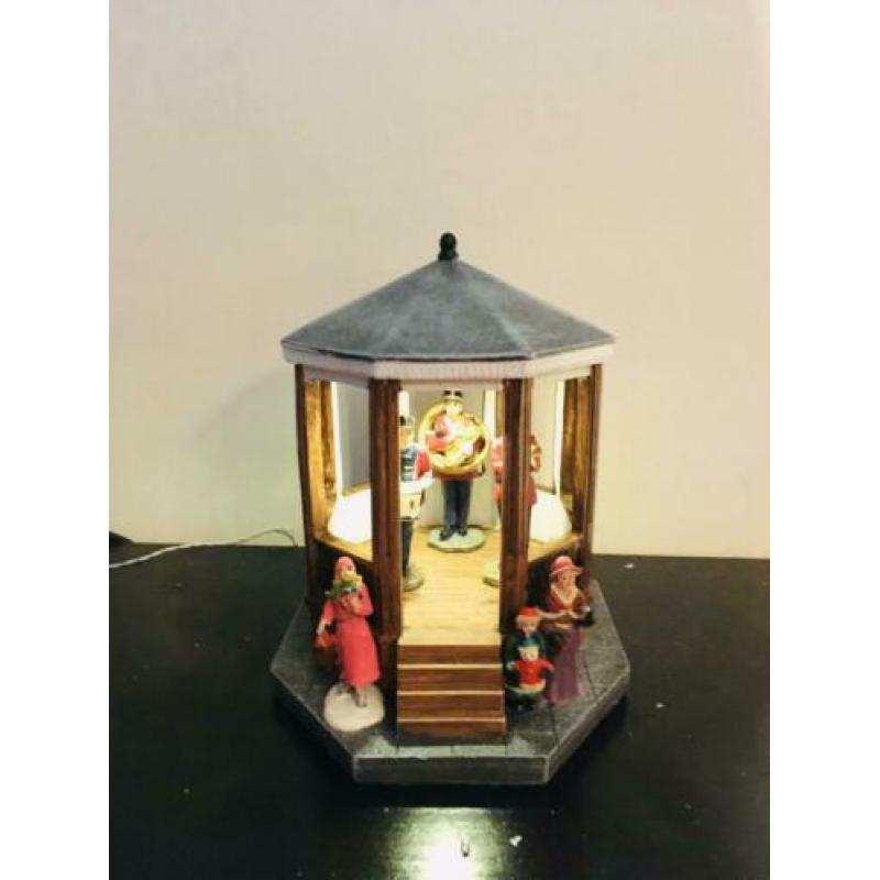 Intratuin prieeltje met licht voor in het kerstdorp