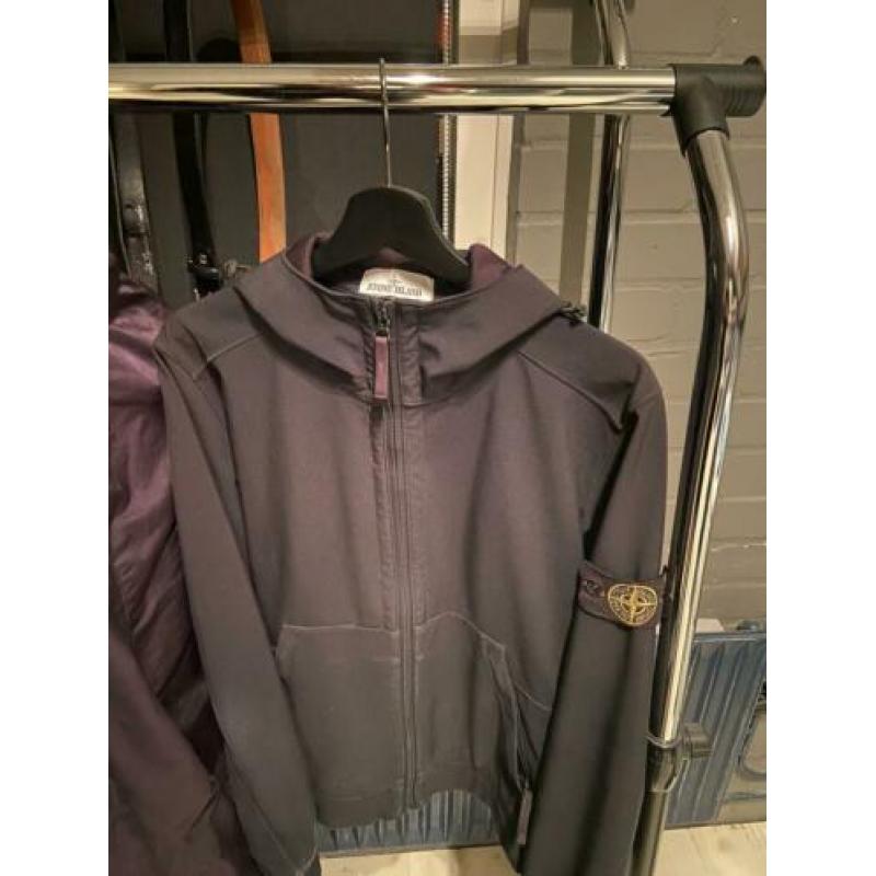 Stone Island jas ( soft shell ) zwart.