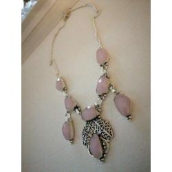 Prachtige handgemaakte 925z ketting met roze quartz 50cm