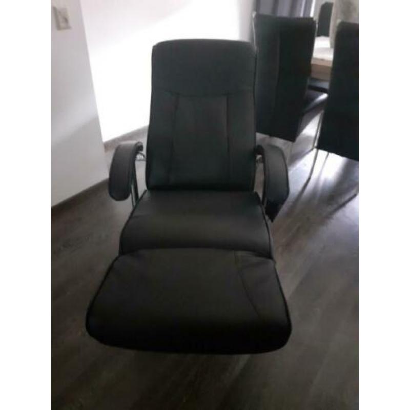 Zwarte leren relax massagestoel