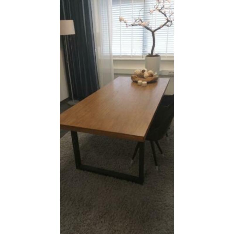 Eettafel te koop 200 Lx 90B x 70H