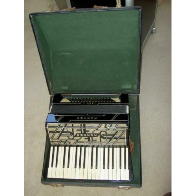 Acordeon 80 basser Hohner